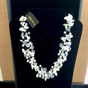 Cookie Lee NWT Genuine Shell necklace